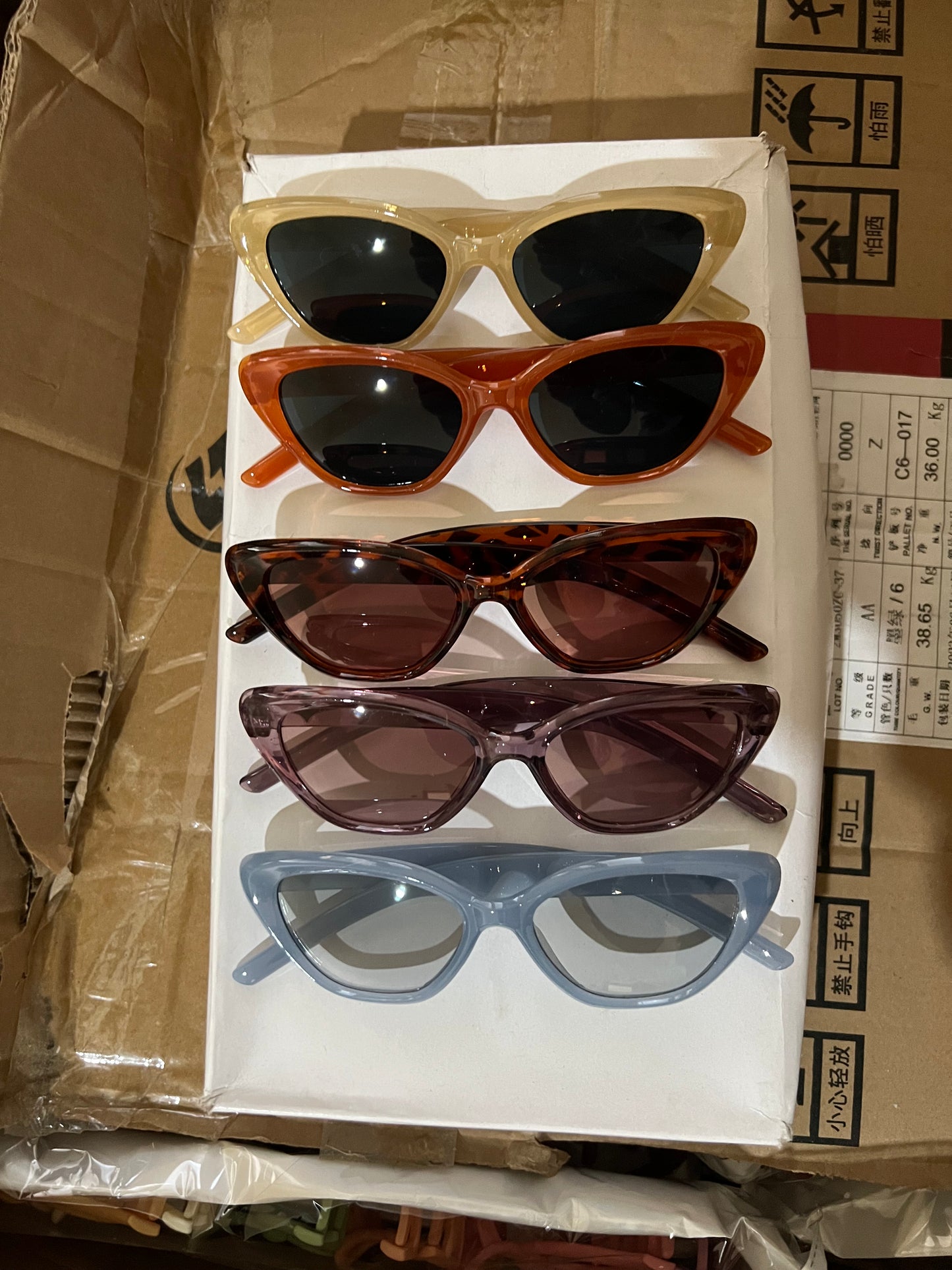 12 pieces 12$