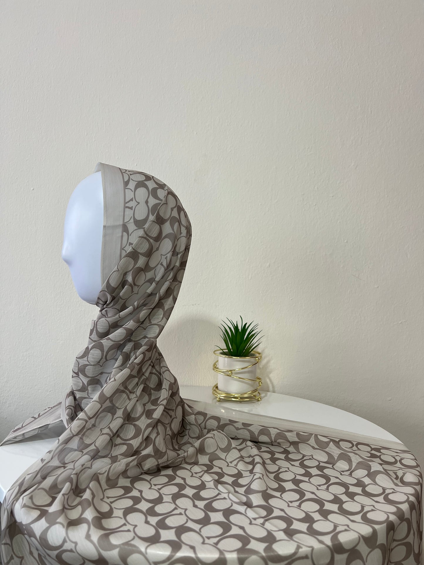 منديل كريبون ماركة